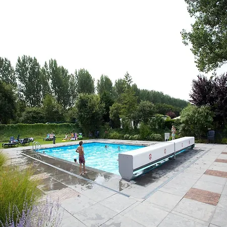 Modern In With Garden Chalet Noord-Scharwoude